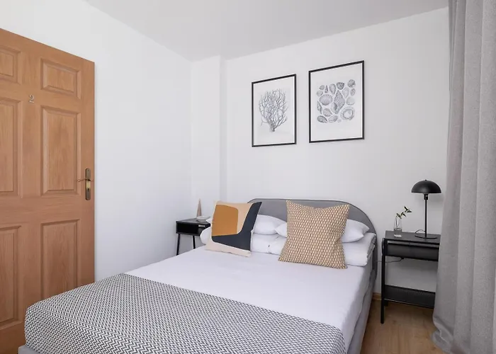 4 Bedroom With A Balcony - Prochowa 1