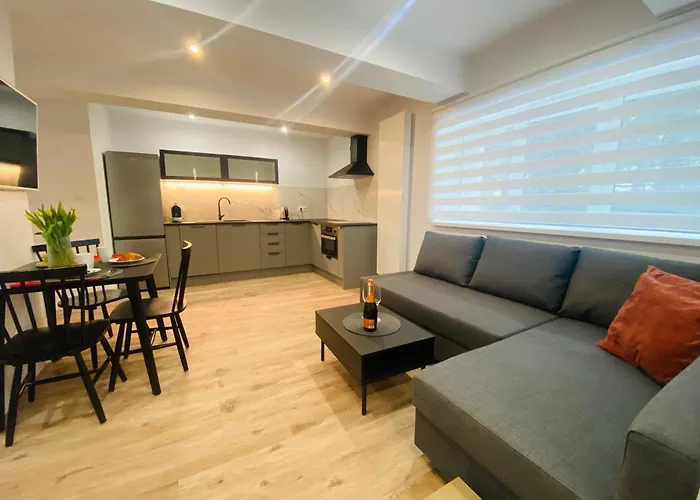 Rzeszowska 5 Apt 02